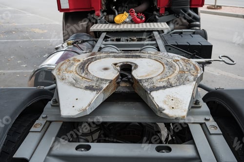 Preview: Detail of the hitch or fifth wheel for coupling the trailer to the truck
