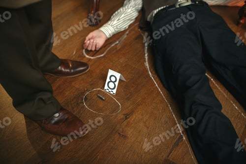 Preview: Detective and victim's body circled with chalk