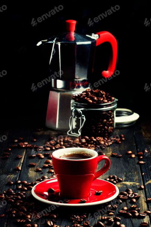 Preview: Espresso coffee in a red cup