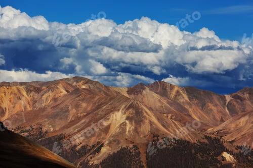 Preview: Mountains in Colorado