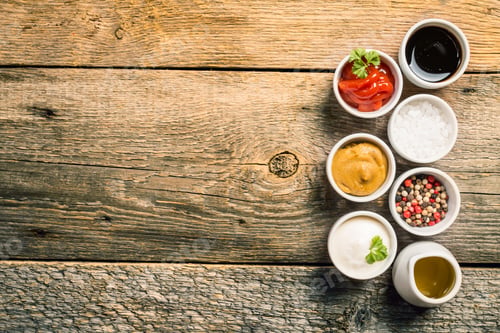 Preview: bowls of various dip sauces