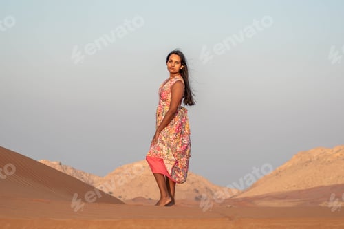 Preview: Beautiful girl in the desert