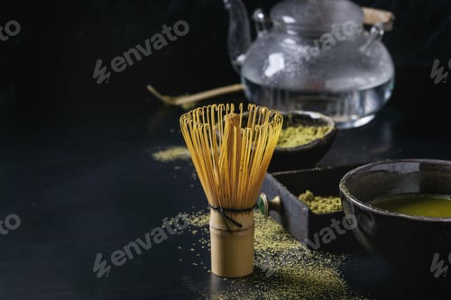 Preview: Green tea matcha powder and drink