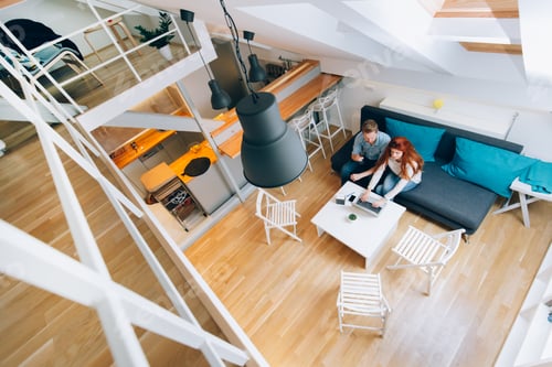 Aperçu: Couple working in beautiful living room