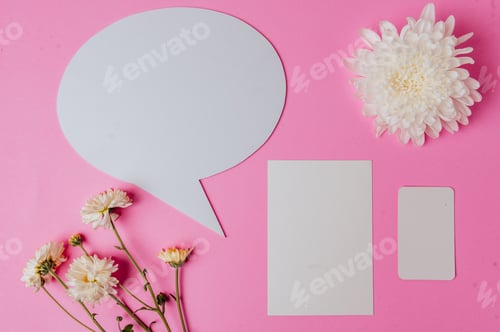 Preview: speech bubble oval, flower and clear card with pink background