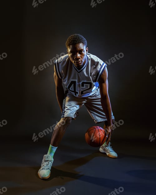 Preview: Basketball player with ball, practicing in action