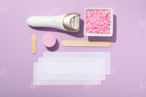 Preview: Accessories for depilation on a beautiful background