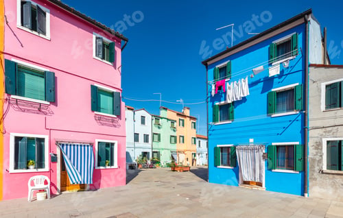 Preview: Colorful painted houses on Burano island near Venice, Italy