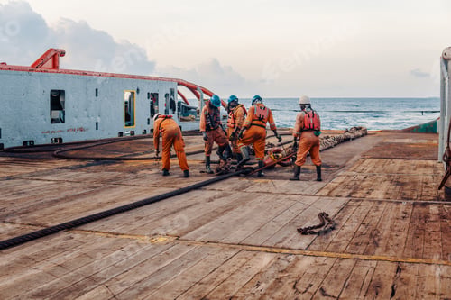 Preview: Vessel crew preparing vessel for static tow tanker lifting