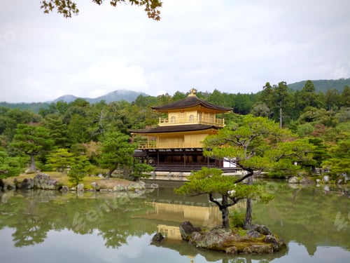 Preview: Japanese golden temple