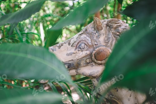 Preview: Horse made with cement