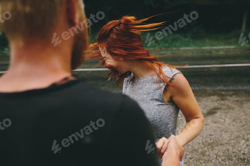 Vista previa: beautiful couple enjoying life