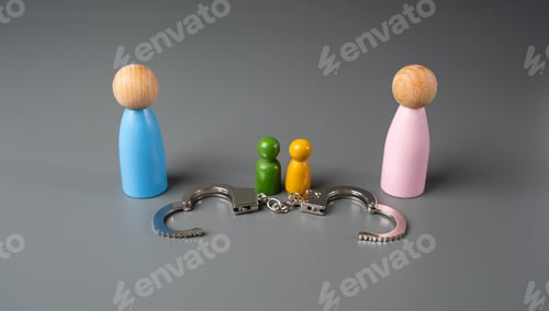 Preview: Divorce and common children.