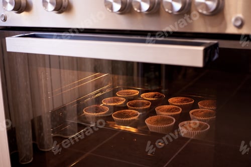 Preview: Oven baked cupcakes