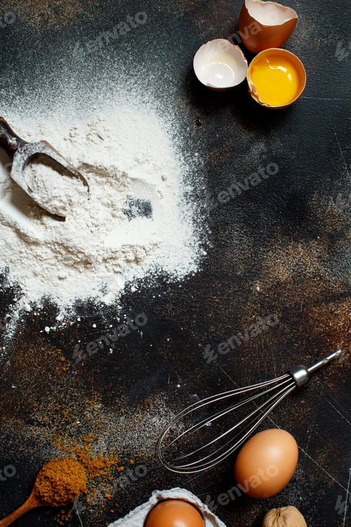 Preview: Ingredients and utensils for baking