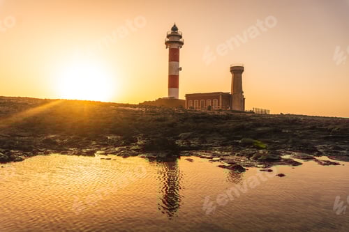 Visualização: Pôr do sol no farol de Toston, El Cotillo, ilha de Fuerteventura, Canárias