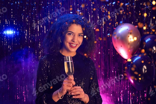 Preview: Beautiful Woman Enjoying Party