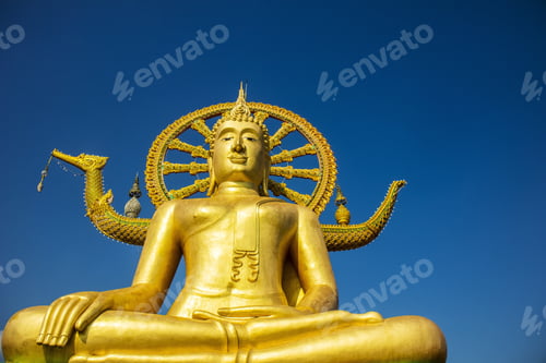 Preview: Low angle shot of Big Buddha statue in Koh Samui, Thailand