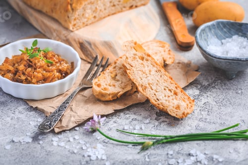 Preview: Homemade oven baked bread with carrots and onions
