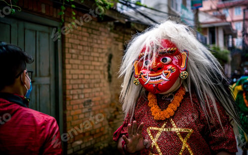 Preview: Traditional lakhe on Face mask