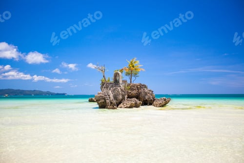 Preview: Perfect tropical beach with turquoise water and white sand beaches in Phillipines