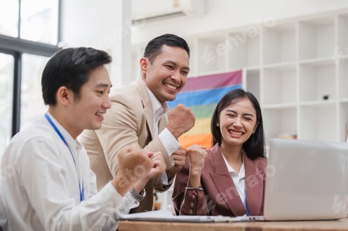 Preview: Asain business team Happy to be successful partnership teamwork achieved the desired goal