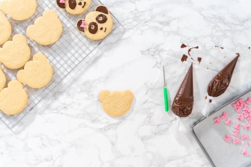 Preview: Panda shaped shortbread cookies with chocolate icing