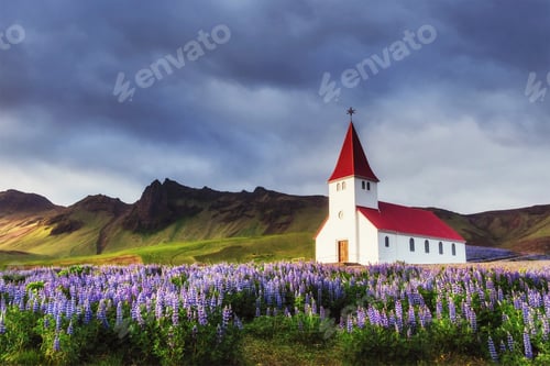 Preview: Lutheran church in Vik. Iceland.