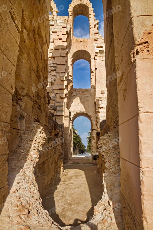 Preview: Antique wall with arches of El Djem Amphitheatre in Tunisia