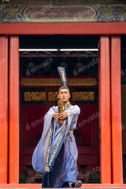 Preview: Traditional Chinese theatre performance in temple, Beijing, China