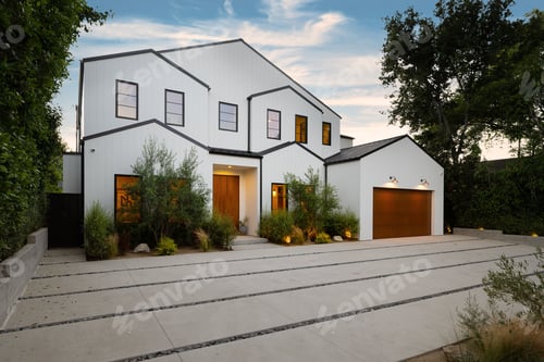 Aperçu: Modern white house exterior with wooden accents.