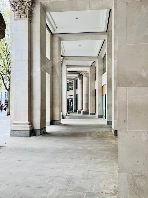 Preview: White stoned archway.