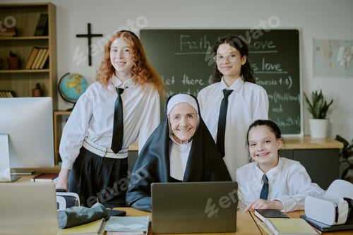 Preview: Smiling Teacher Surrounded by Happy Schoolchildren