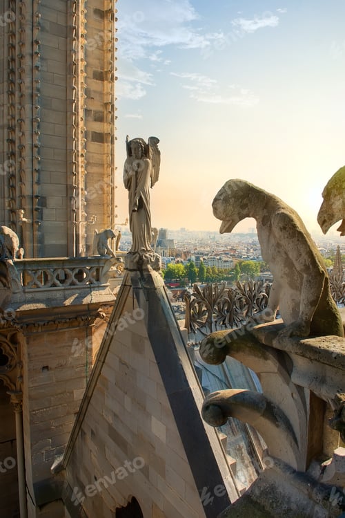 Preview: Chimeras on cathedral