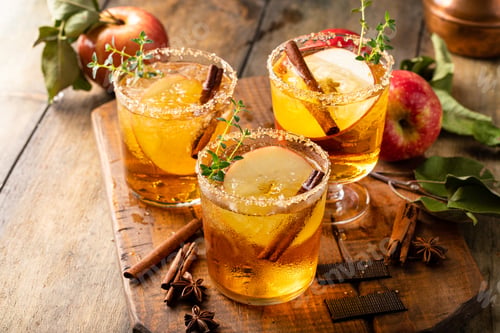 Preview: Apple cider margarita with brown sugar and spices, fall cocktail idea