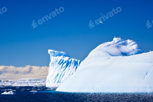 Preview: Antarctic iceberg