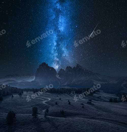 Preview: Alpe di Siusi and milky way in Dolomites at night