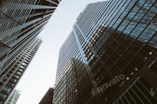 Preview: view of tokyo skyscrapers in daytime