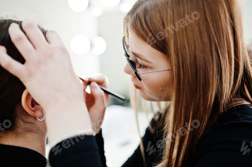 Preview: Make up artist concept