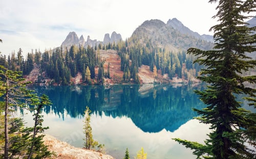 Preview: Mountains lake