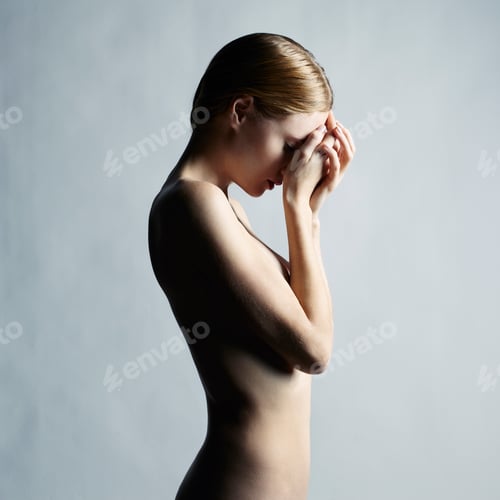Preview: Fashion photo of beautiful nude woman