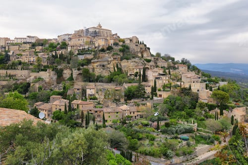 Preview: medieval village of Gordes in France