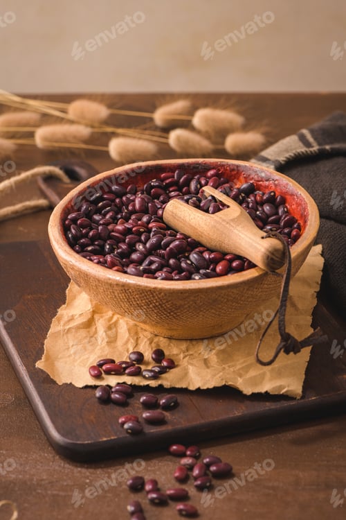 Preview: Red beans in a ceramic bowl