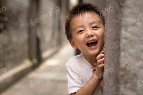 Preview: Hide and seek