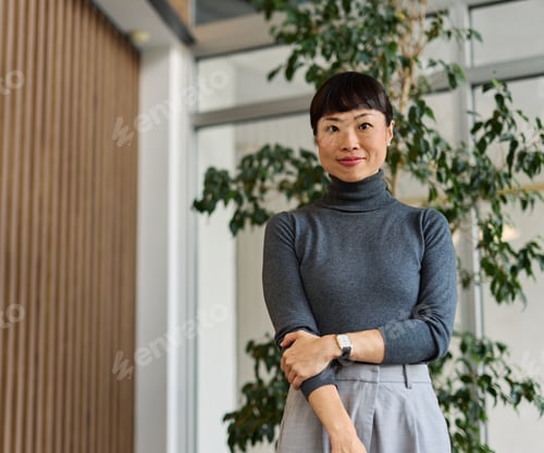 Preview: Business people during meeting in the office