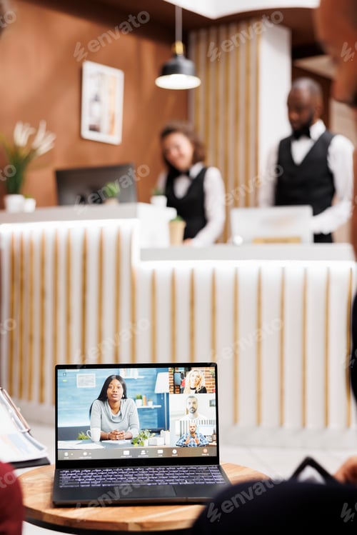 Preview: People open videocall meeting in lobby