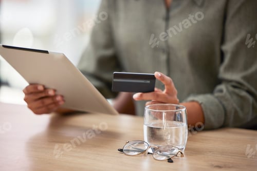 Aperçu: Closeup, hands and tablet with woman, credit card and ecommerce with online shopping, bills and deb
