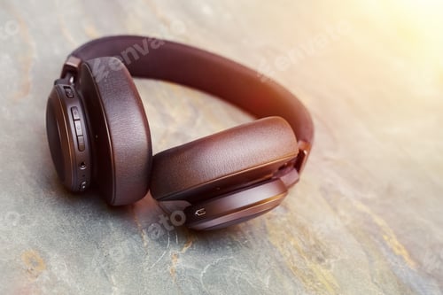 Preview: wireless noise canceling headphones
