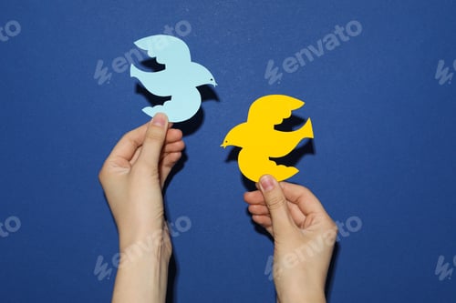 Preview: International day of peace or world peace day, symbol of peace - pigeon
