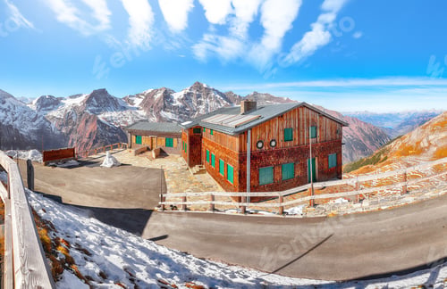 Preview: Stunning view of moutaine scenery at Grossglockner High Alpine Road during autumn.